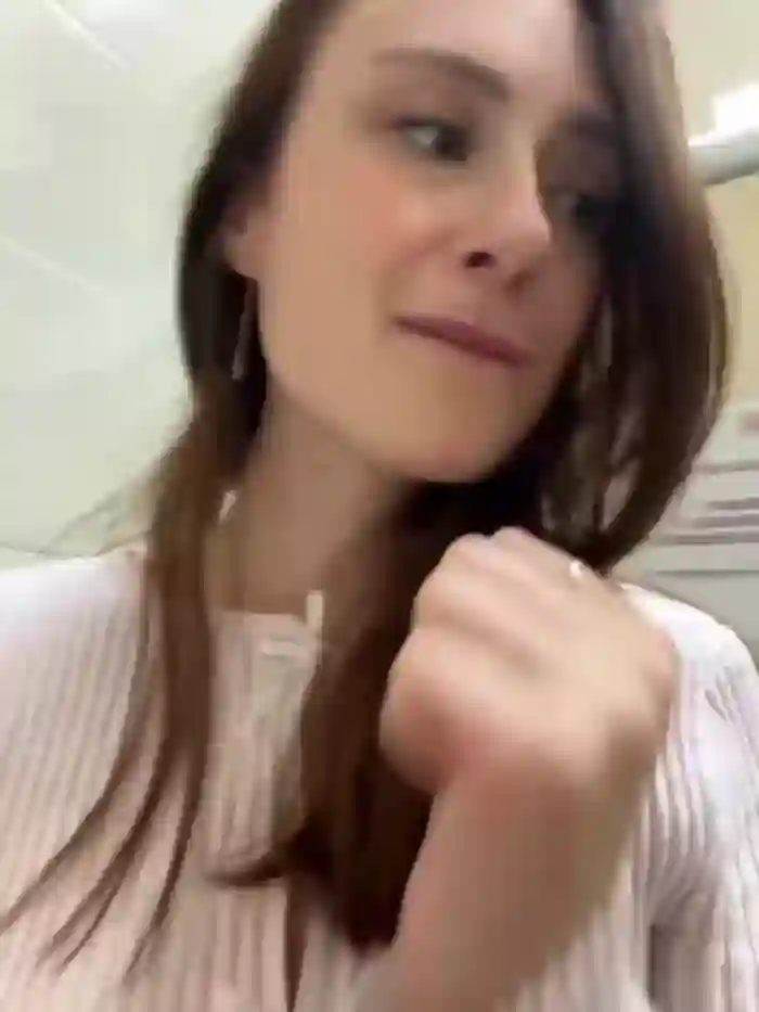 Dina_Tease
