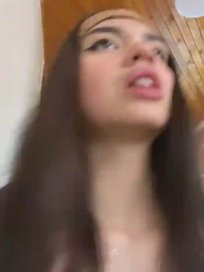 Sara_Wills2