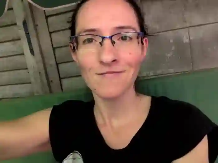 Milky_hairy_mommy