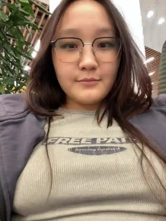 KissMeEva