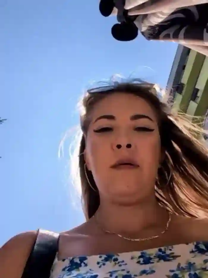 Risky_girl23