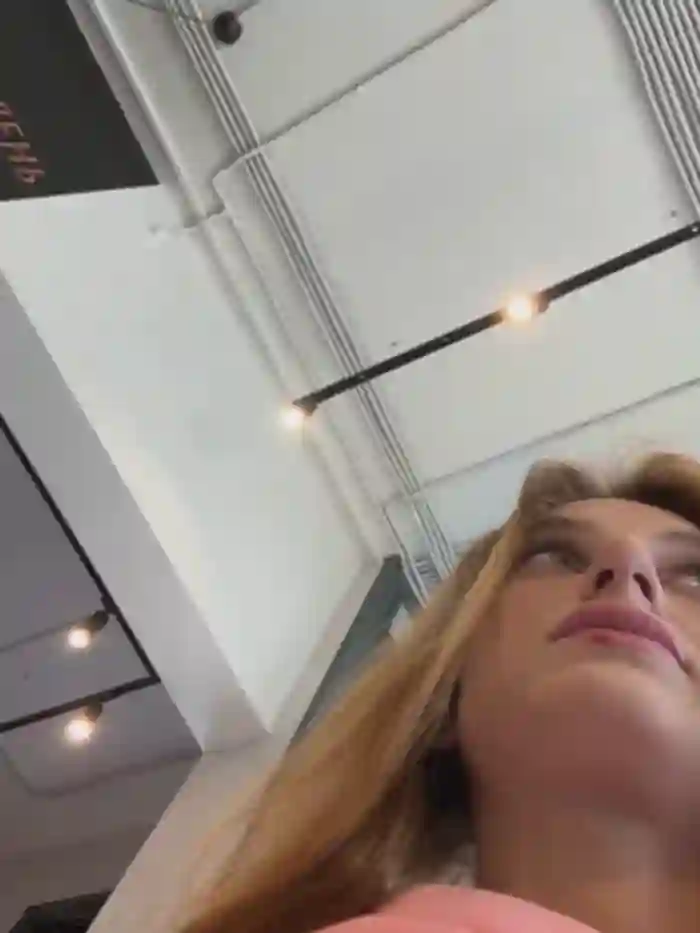 -AngelAri-