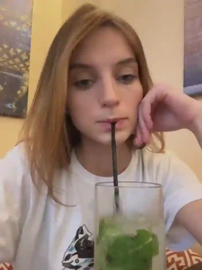 -AngelAri-