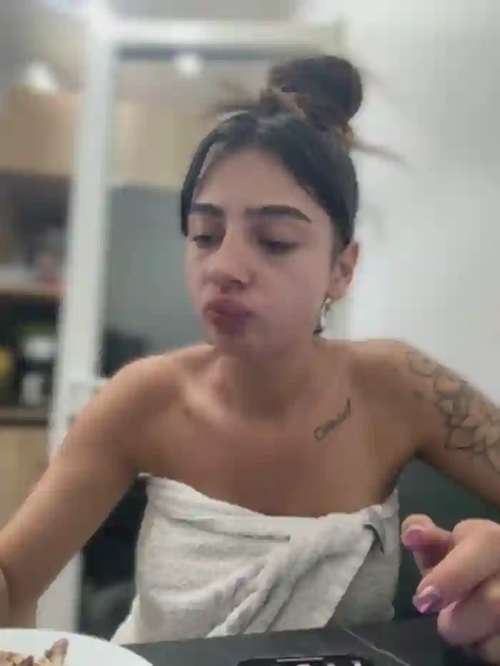 LaraVegas_