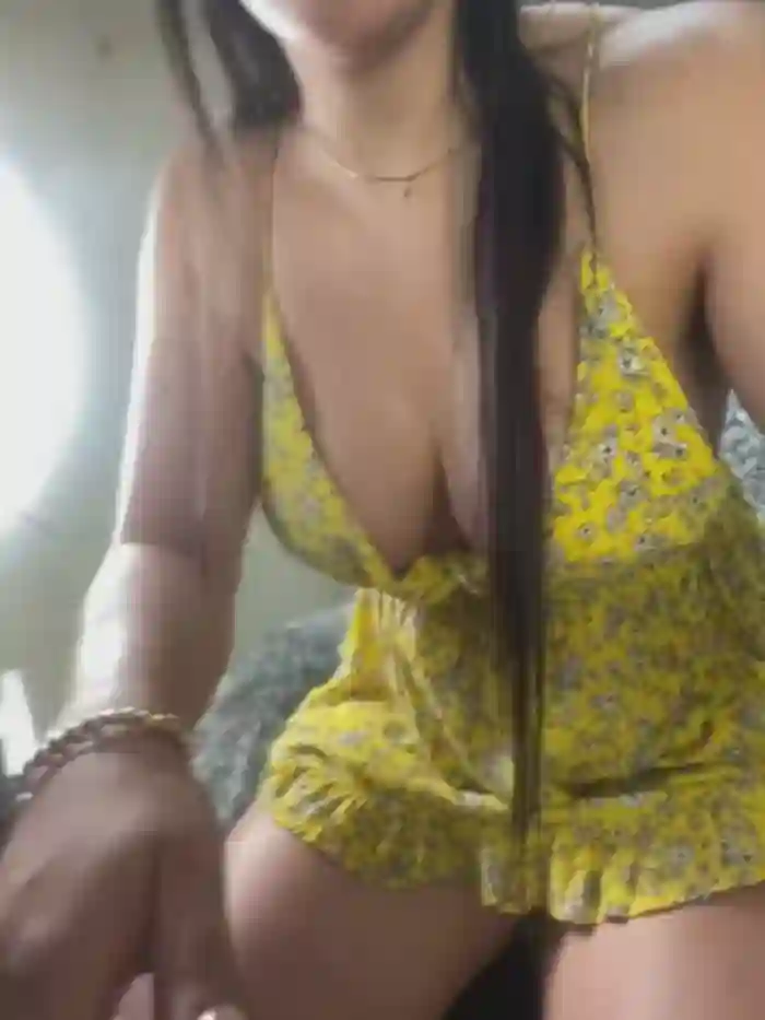 MiaJones21