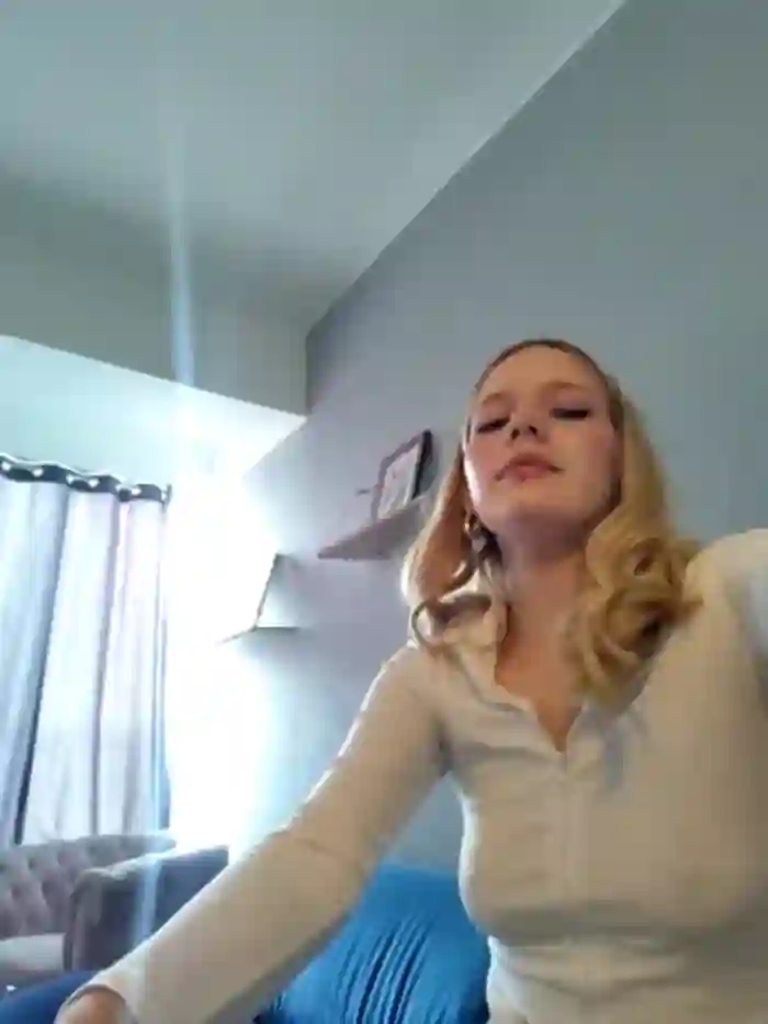 NicoleCut