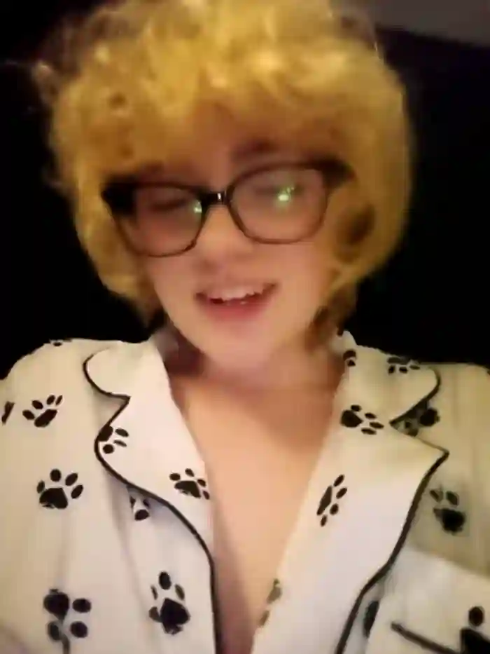 mcjbgfhjghiiiiujfyf