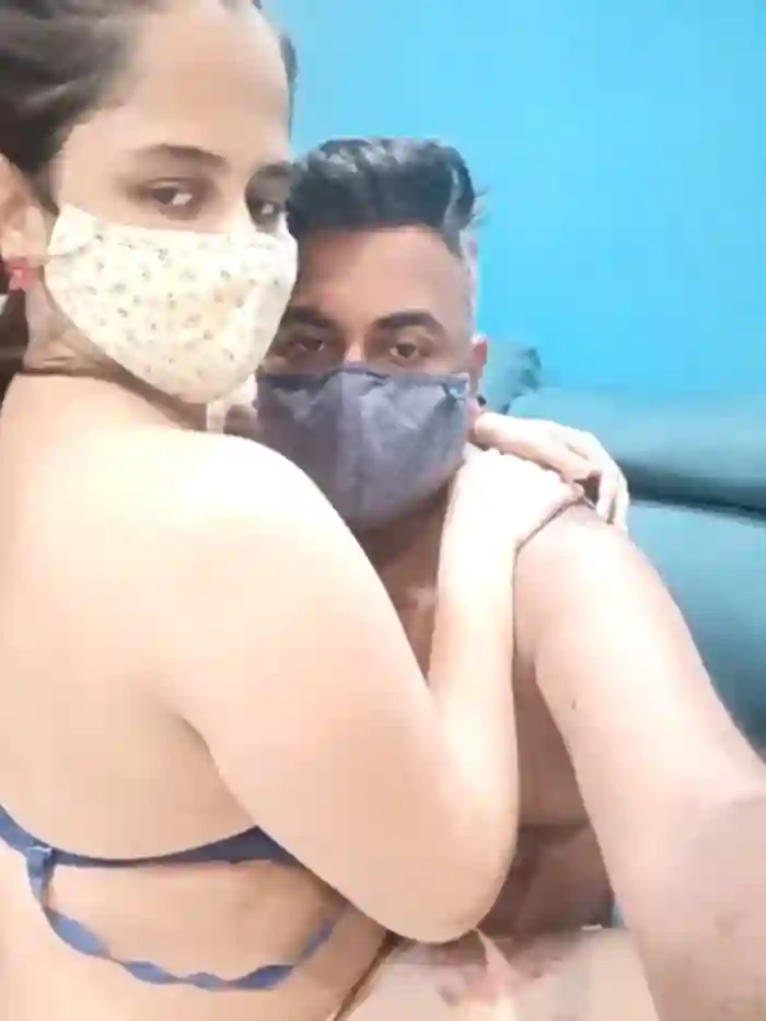 delstrip_couple