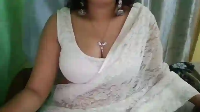 Yashika_Love1