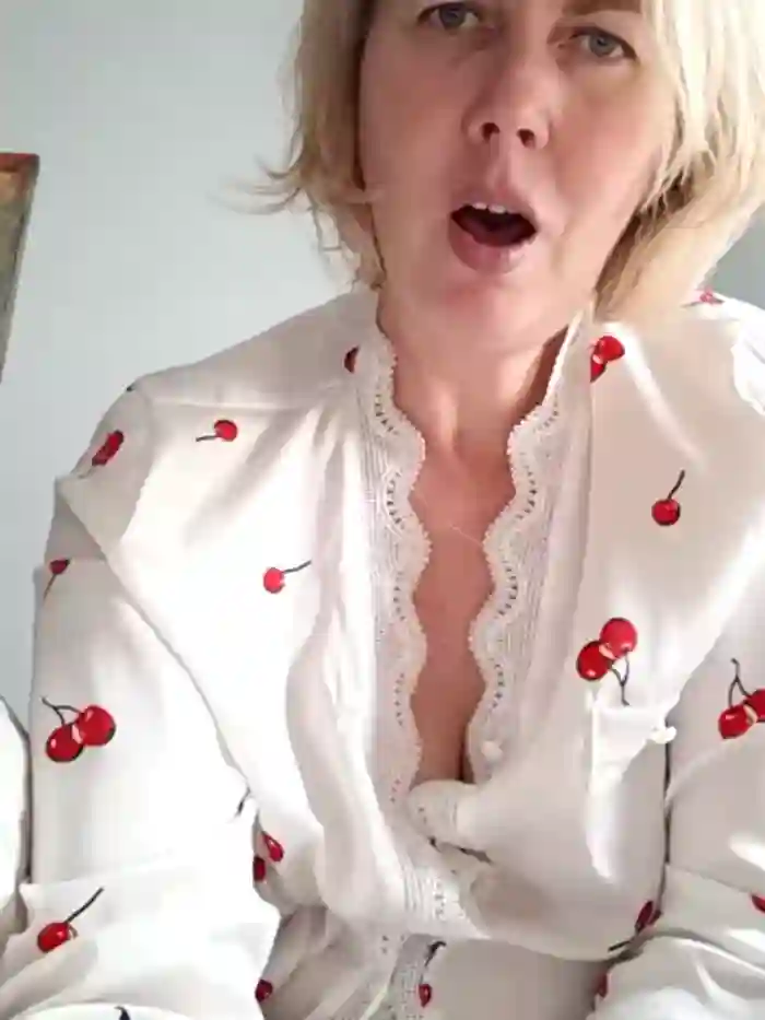 stellahere8