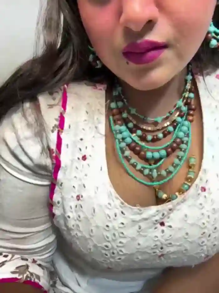 Ayesha_mahi
