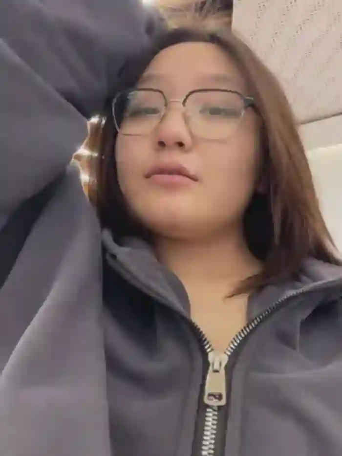 KissMeEva