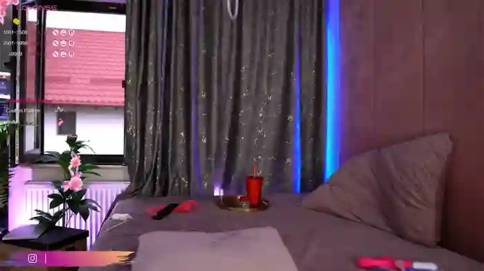 Serene_Sophiex