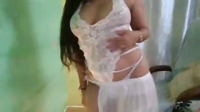 Yashika_Love1