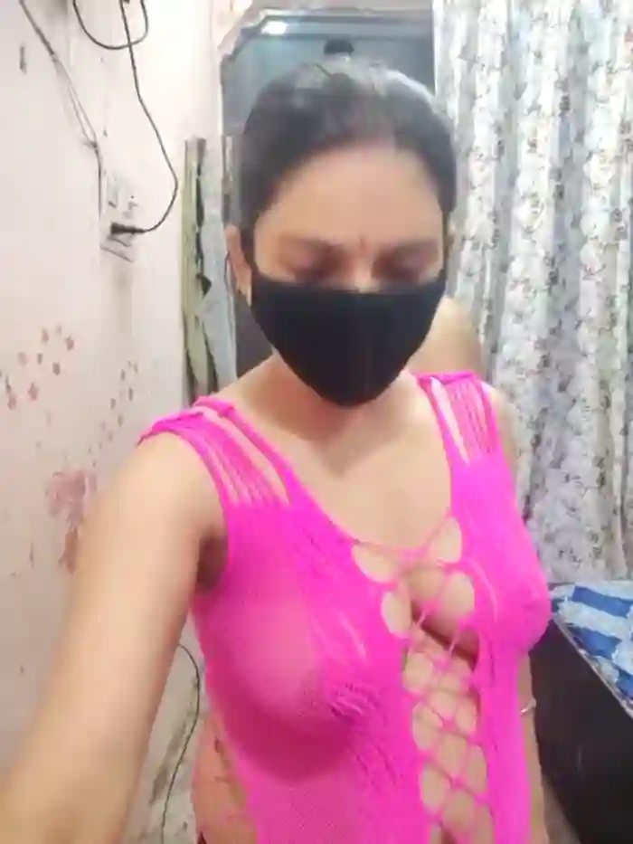 Hot_swati2