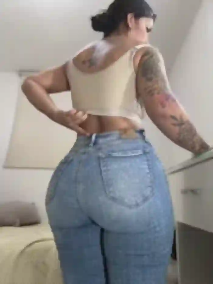 lau_ass_goddess