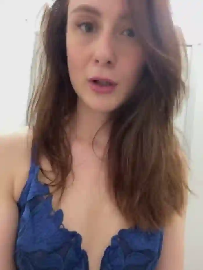 Dina_Tease