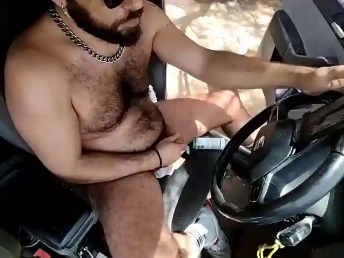 Hairysoftdomtop