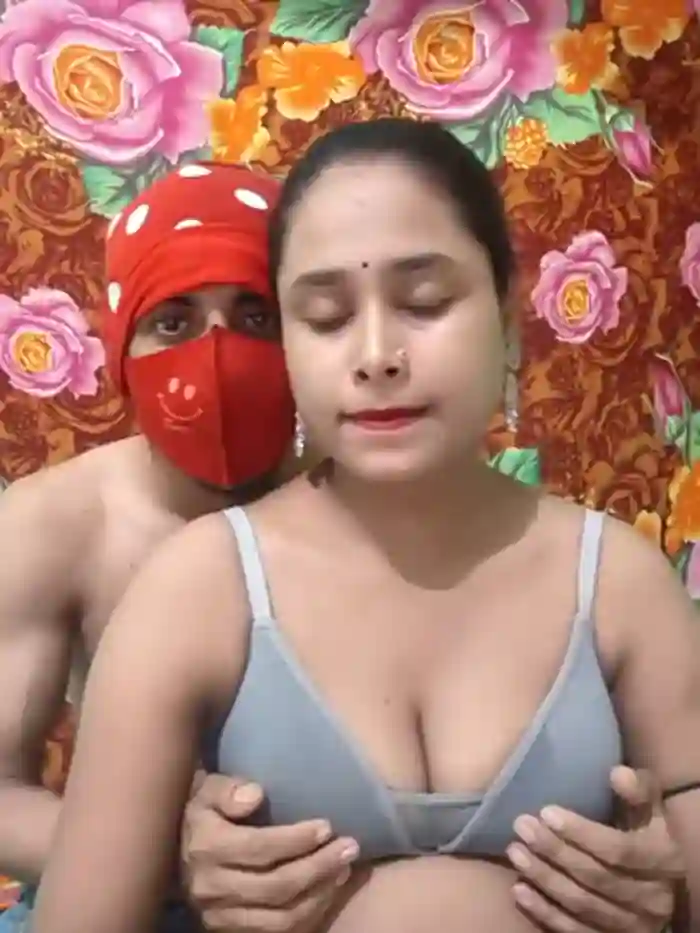 Seducing_couple