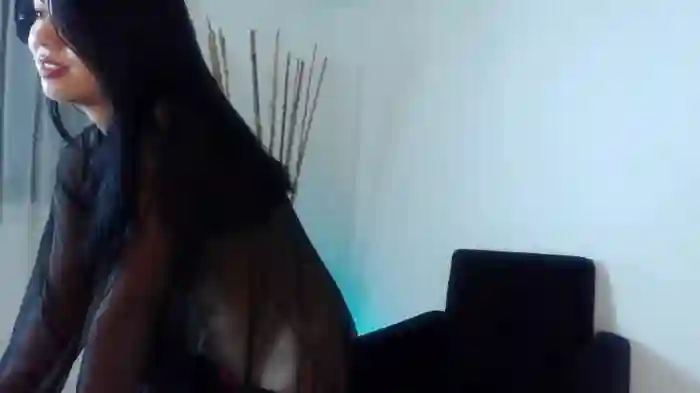 Zoe_Benson