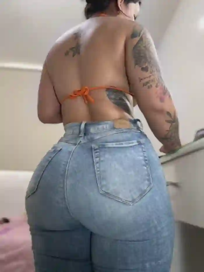 lau_ass_goddess