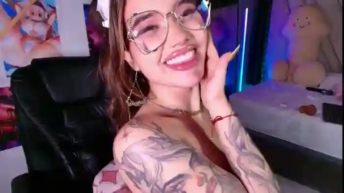 LeahPrada_