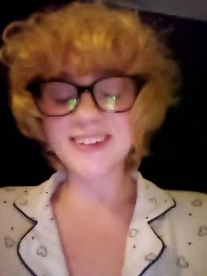mcjbgfhjghiiiiujfyf