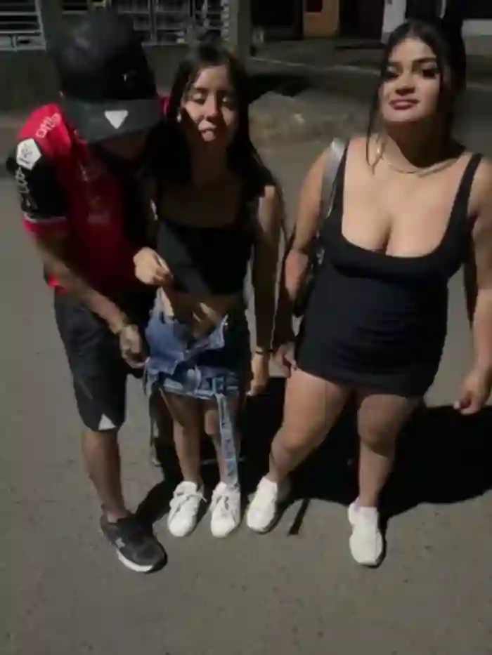 royalgirls_x