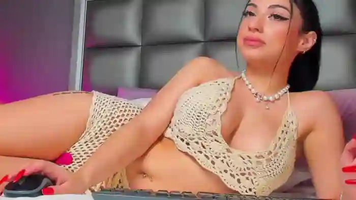 Anais_Bloom