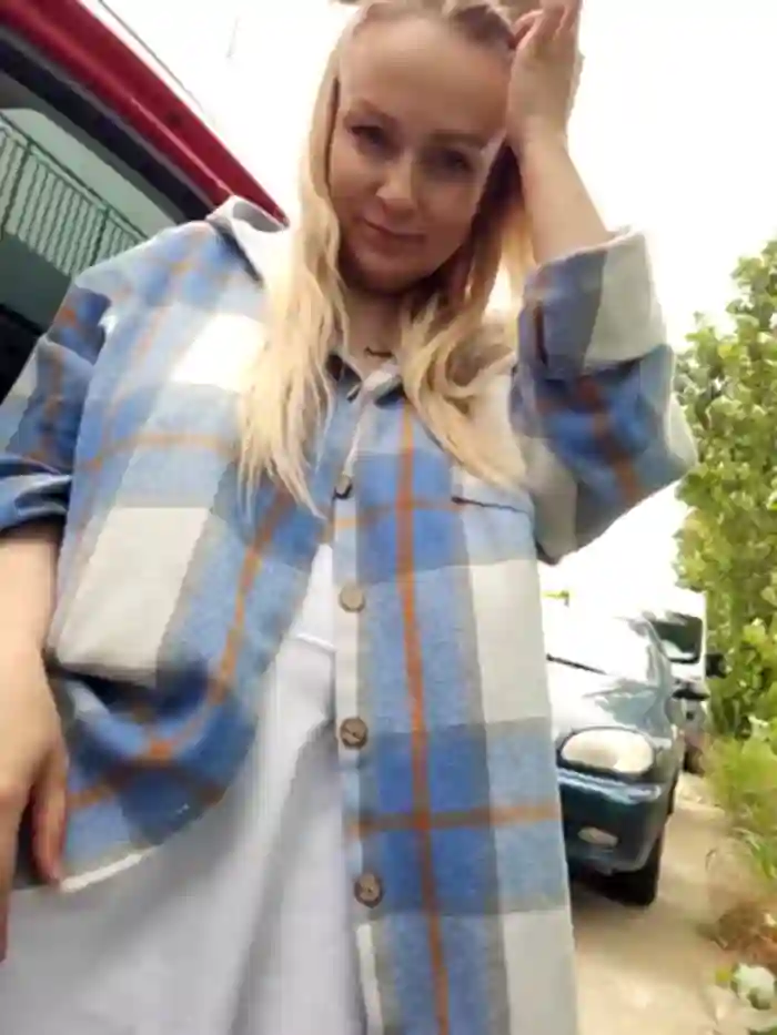 Bondgirl_013