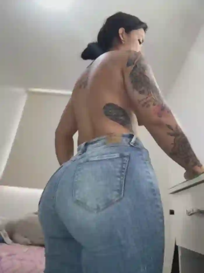lau_ass_goddess