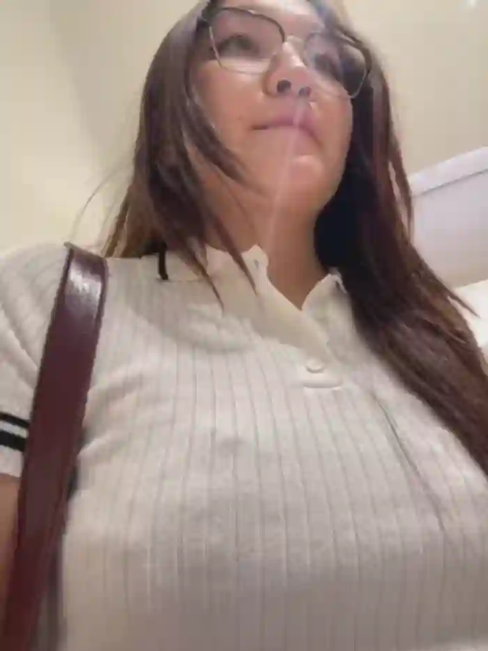 KissMeEva