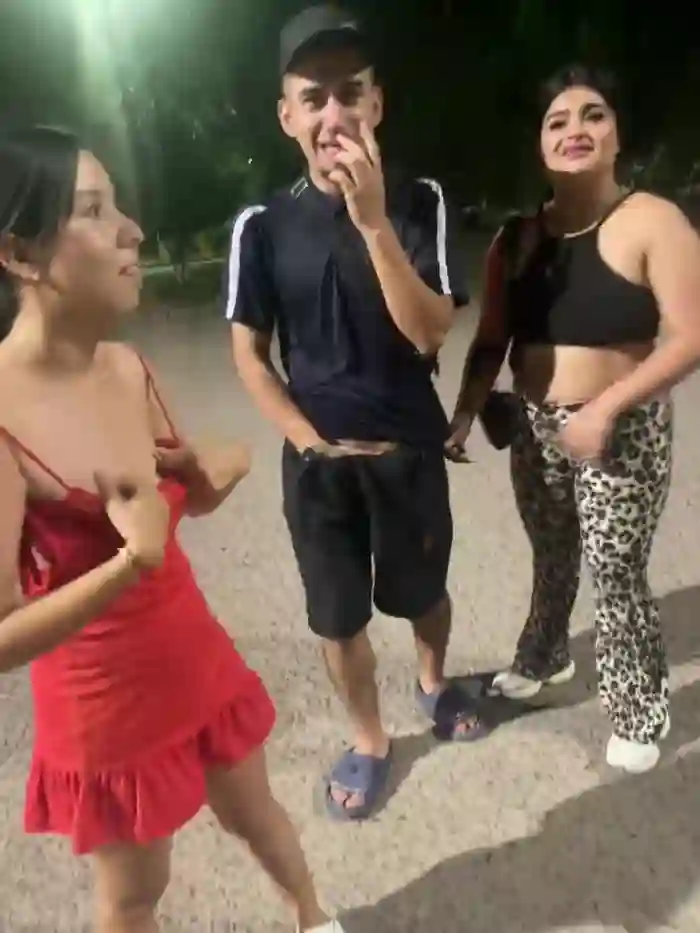 royalgirls_x