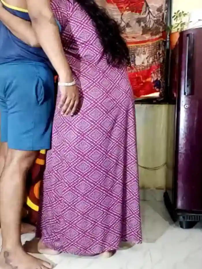_Hot-Couple