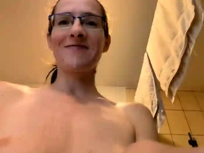 Milky_hairy_mommy