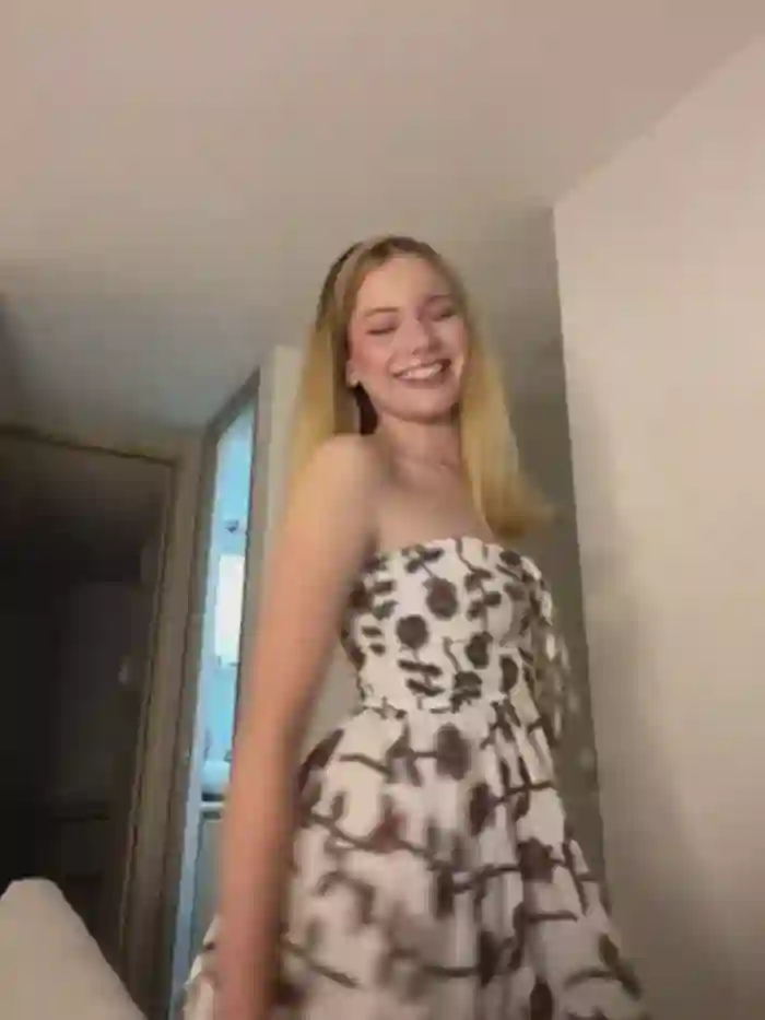 NicoleCut