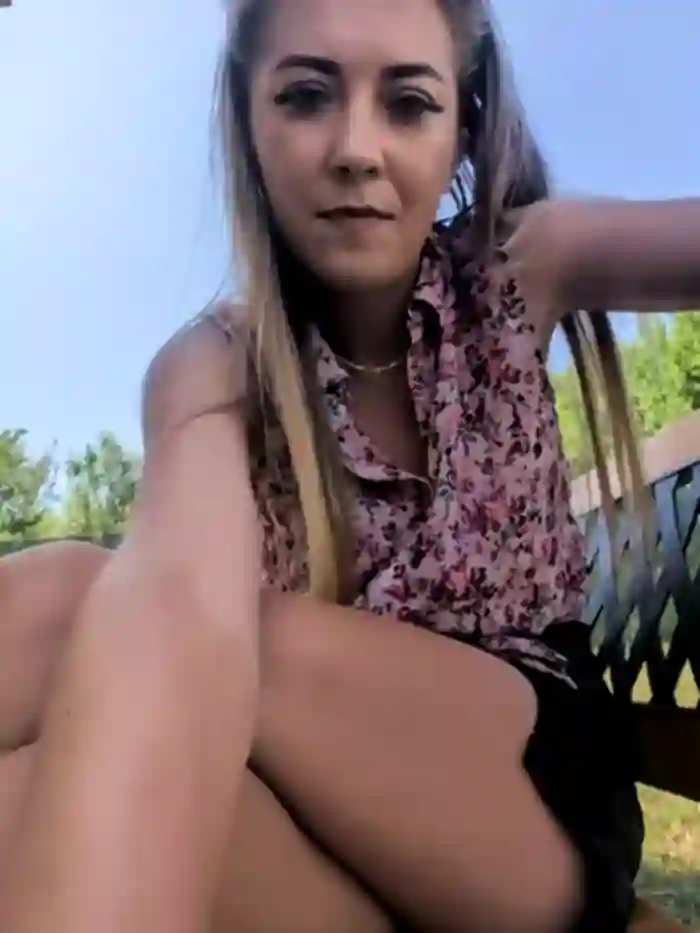 Risky_girl23