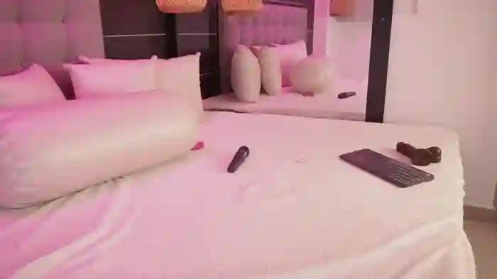 Bella_TS_