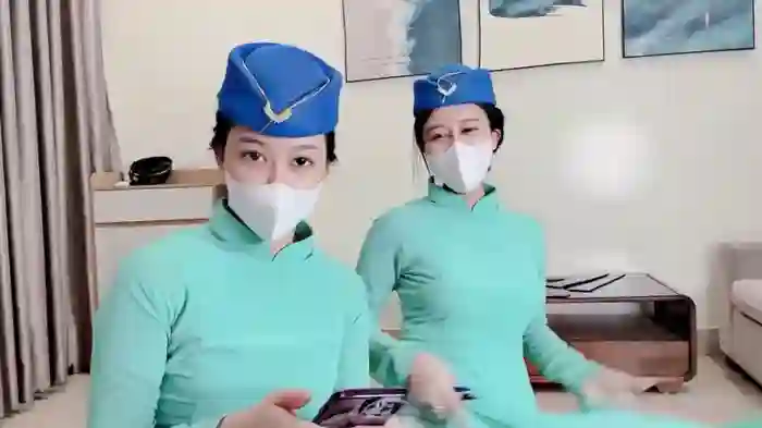 Mono-Stewardesss