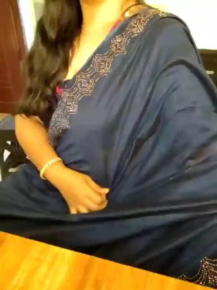 Mallu_MayaMadhav