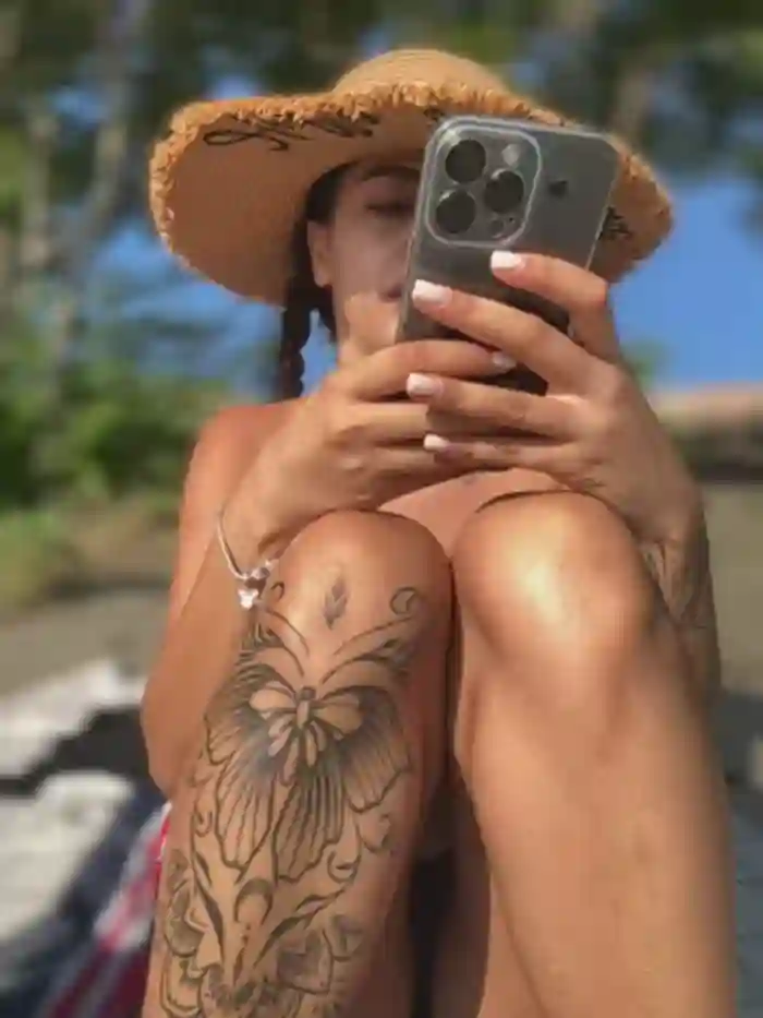 LaraVegas_