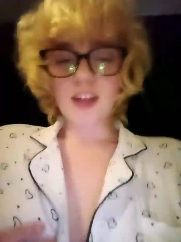 mcjbgfhjghiiiiujfyf
