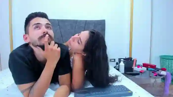 bella-black
