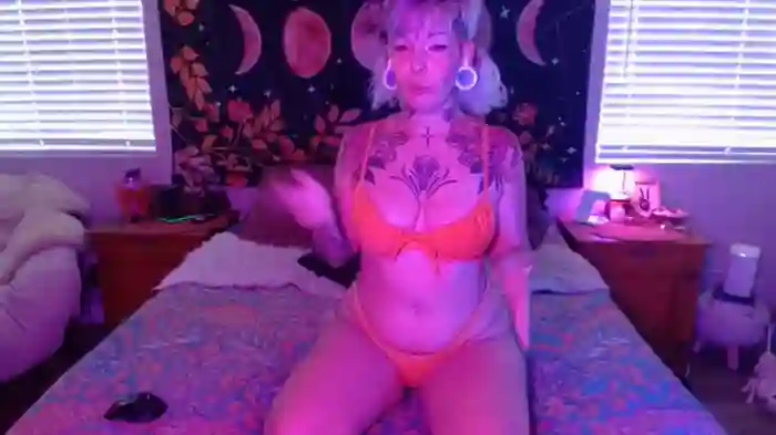 Eva_Monroe-