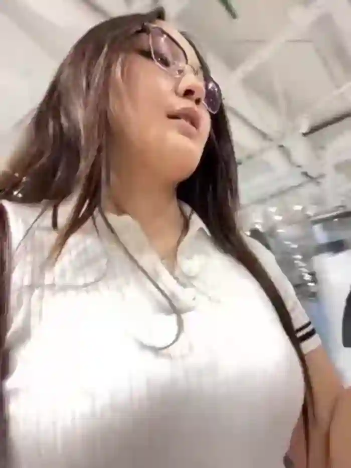 KissMeEva