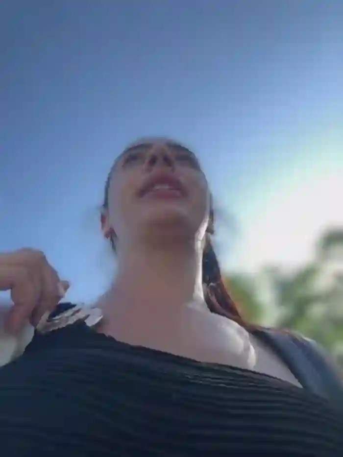 LaraVegas_