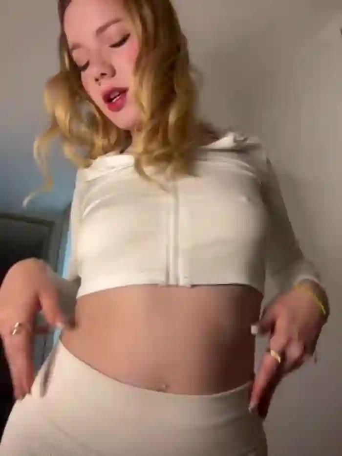 NicoleCut