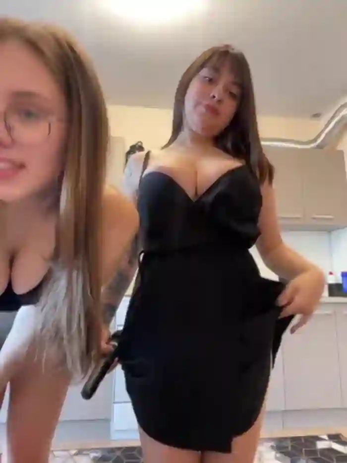 EllyBigTits