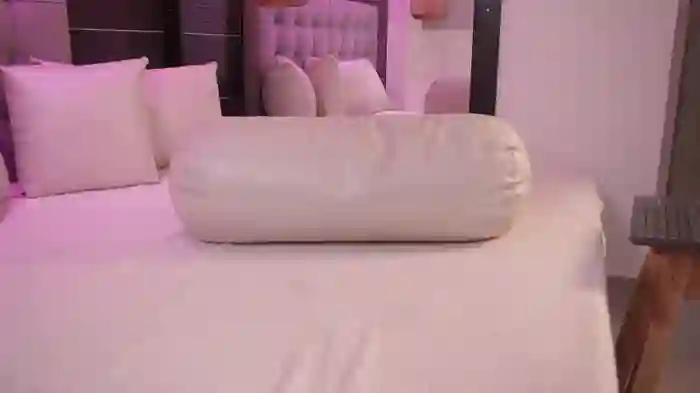 Bella_TS_