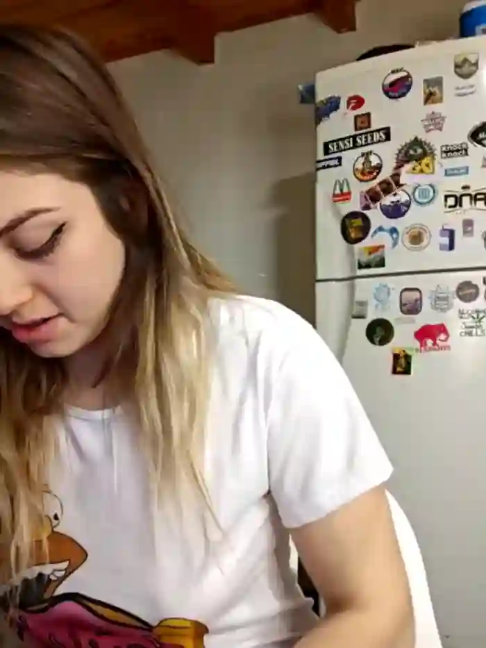 Elnonoykeila77